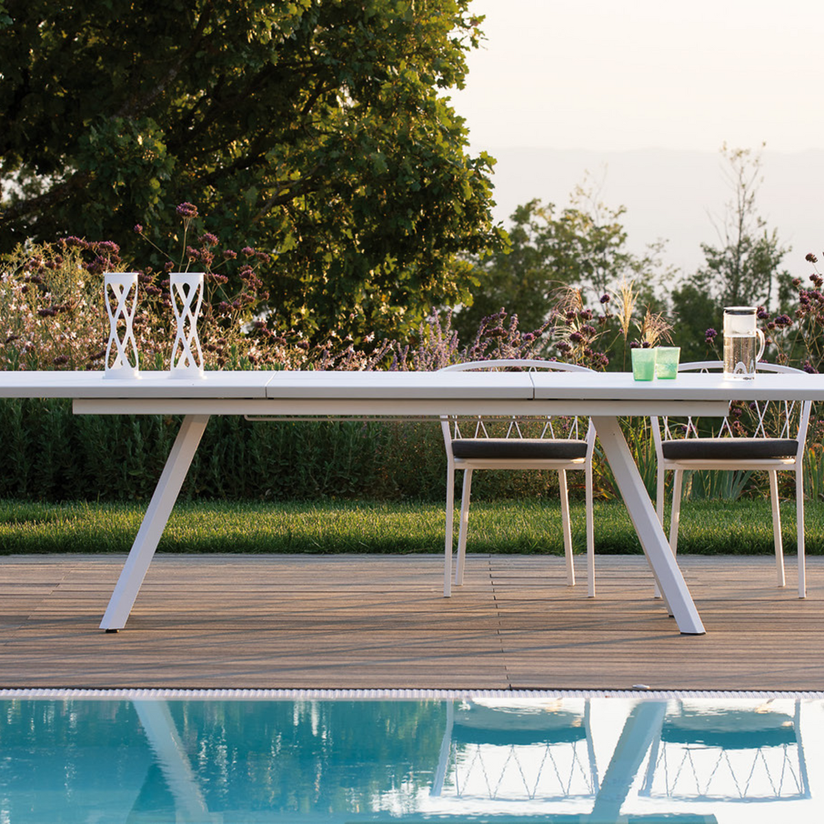 Sedia da giardino in metallo verniciato impilabili "Daisy" cm 57x55 75h