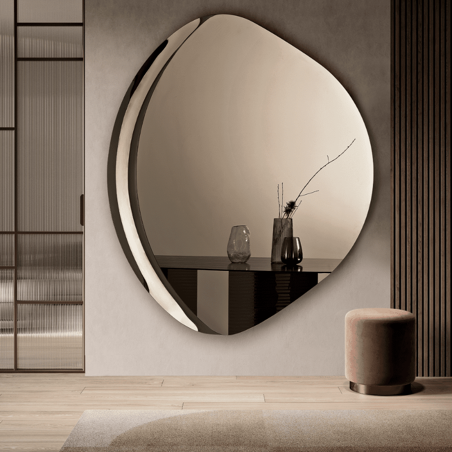 Specchio da parete sagomato "Silhouette" con semi cornice in vetro fuso - MondoViro