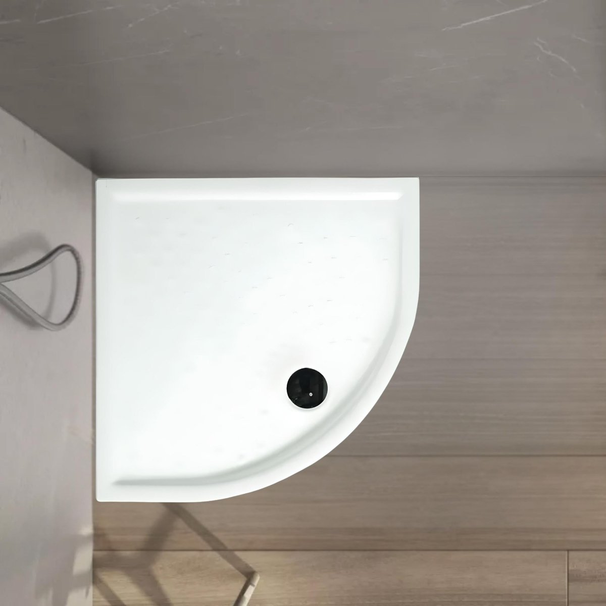 Piatto doccia semicircolare "Matera" in ceramica antiscivolo con bordi rialzati - MondoViro