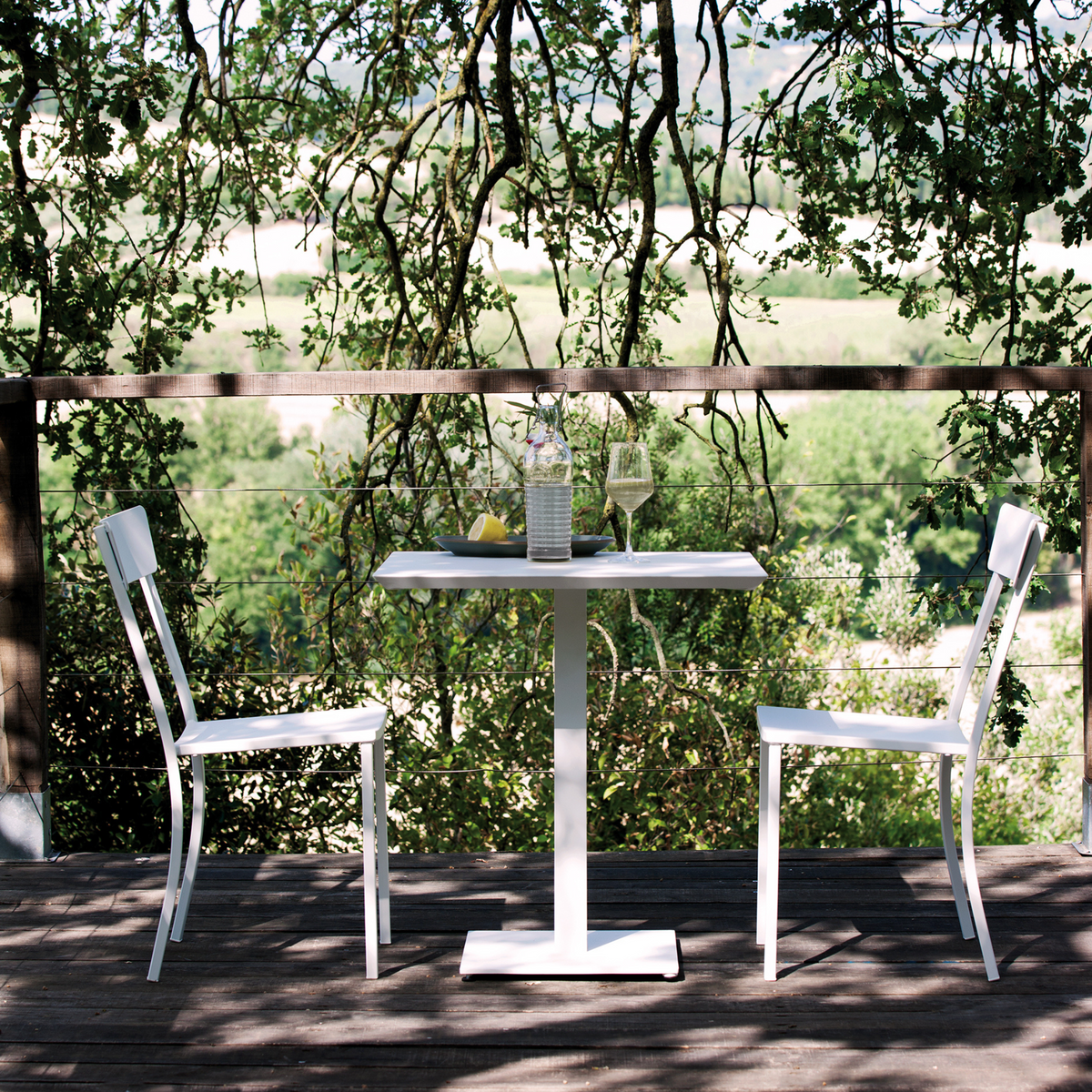 Tavolo quadrato in metallo zincato "Mogan" per giardino h 75 cm