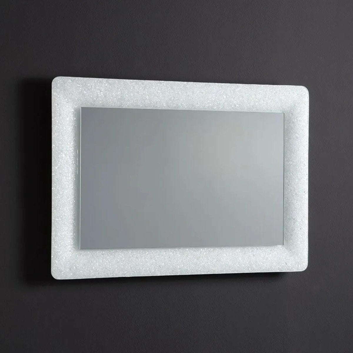 Specchio a led rettangolare "Serranova2" con cornice in graniglia di vetro cm 90x62 - MondoViro