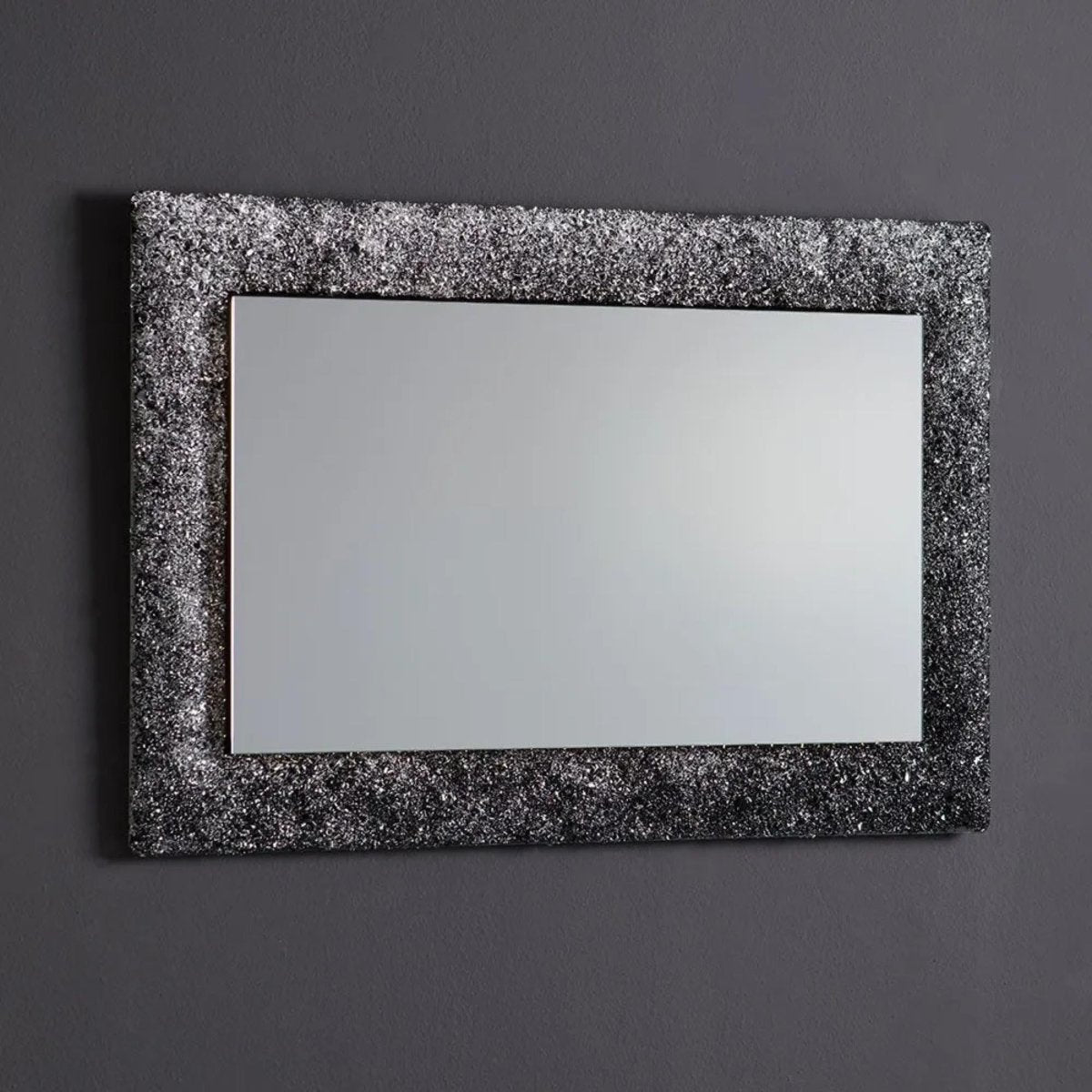 Specchio a led rettangolare "Serranova2" con cornice in graniglia di vetro cm 90x62 - MondoViro