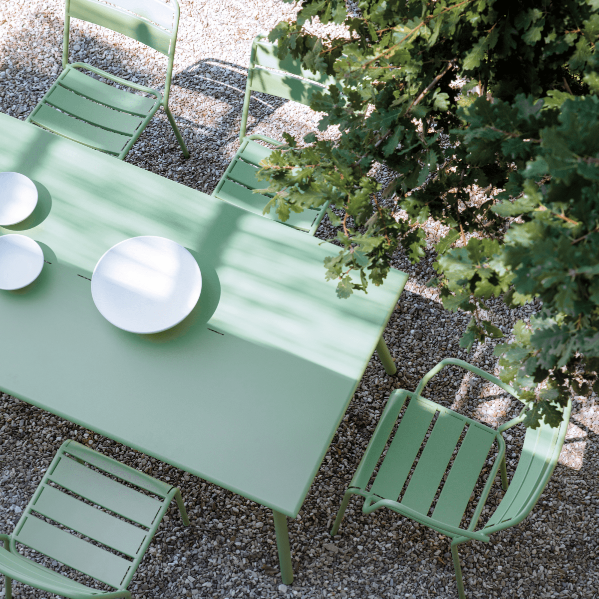 Set di sedie con braccioli da giardino in metallo "Twist" moderne ed impilabili cm 55x57 87h - MondoViro