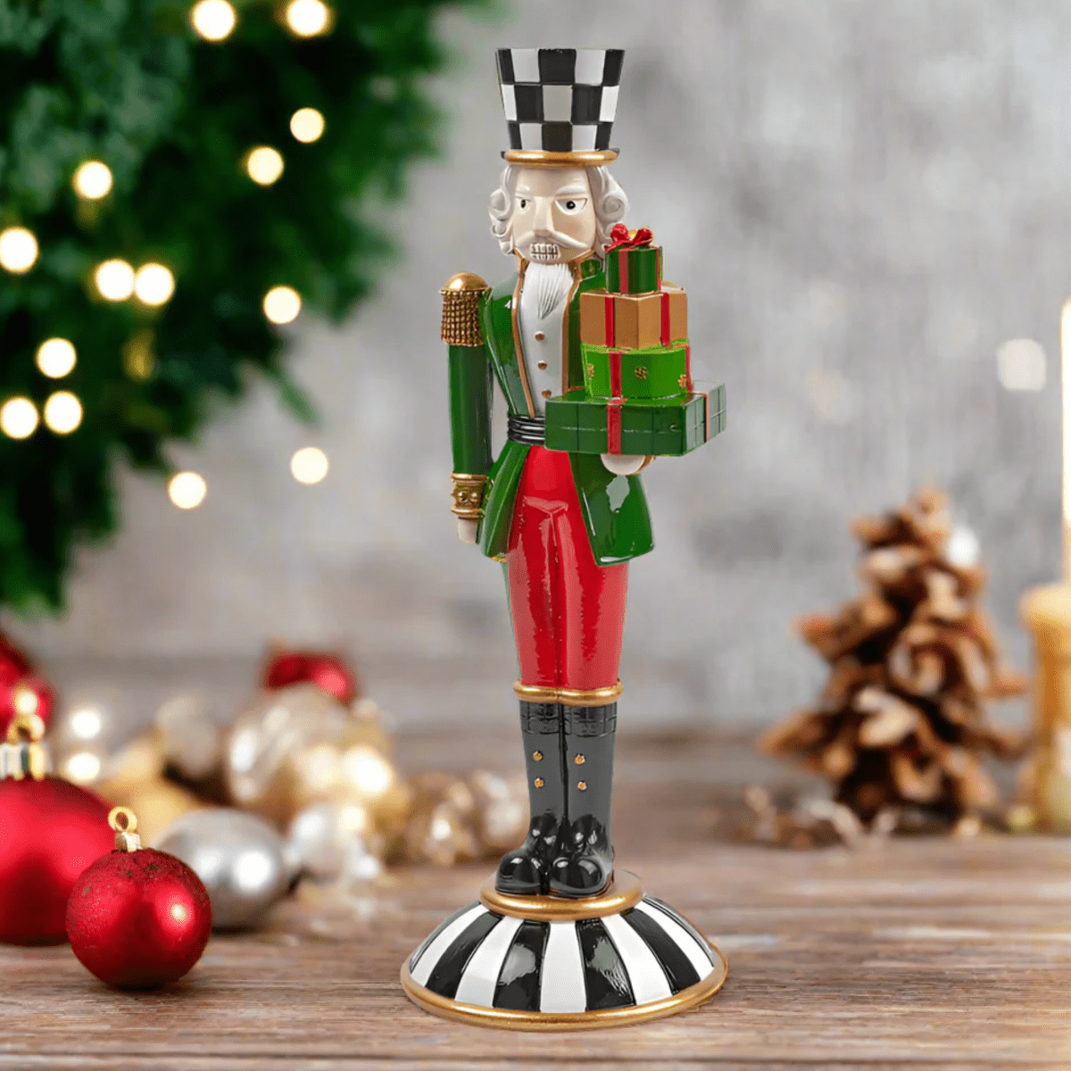 Statuetta decorativa soldatino schiaccianoci decorazione natalizia cm 14x41h - MondoViro