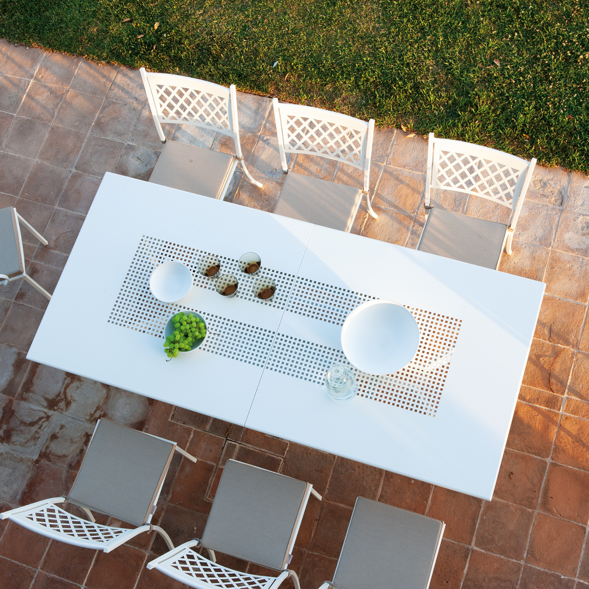 Tavolo allungabile in metallo "Valentino" da giardino moderno cm 220/300x100 75h
