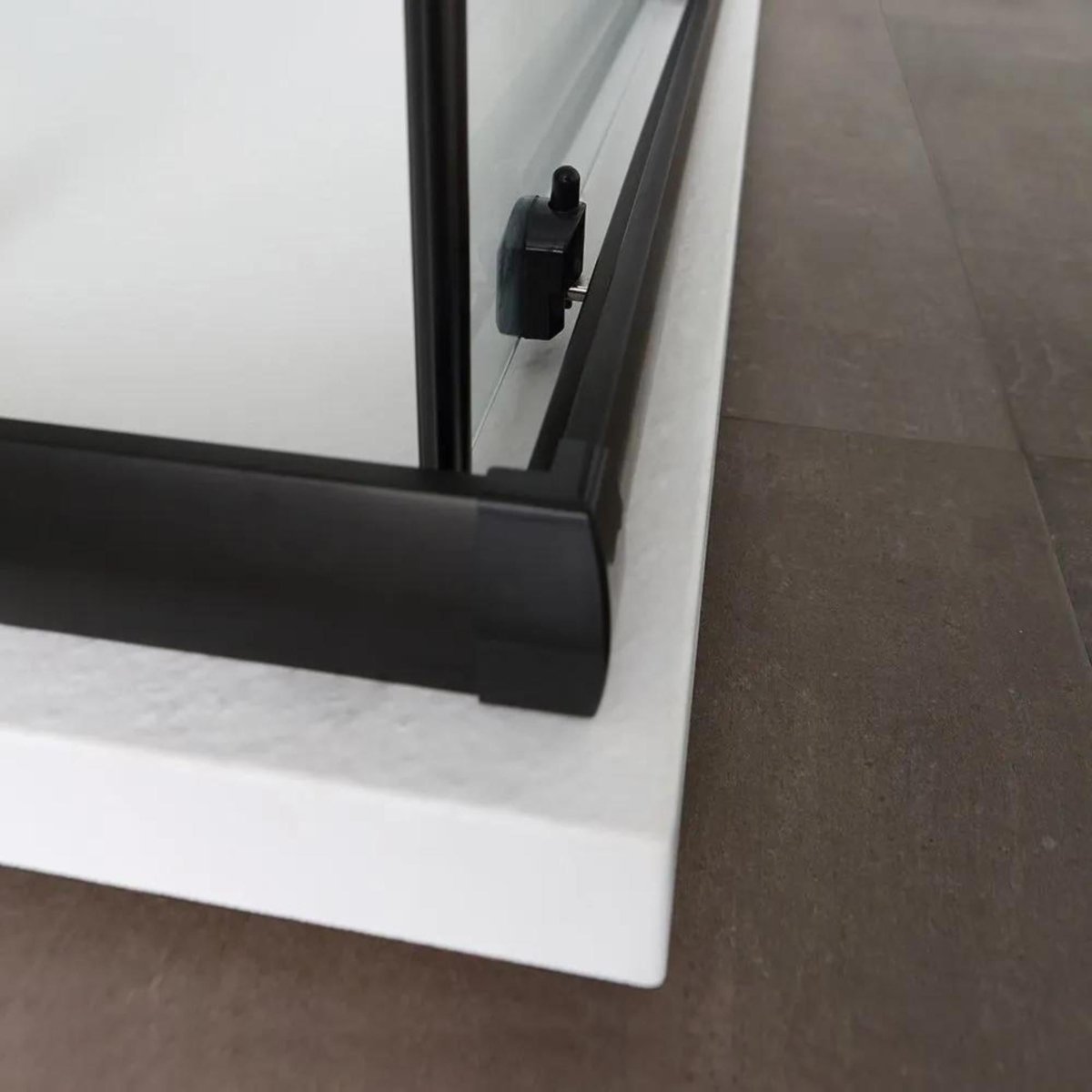 Box doccia rettangolare "Cielo" in vetro trasparente con profilo nero opaco h 190 cm - MondoViro