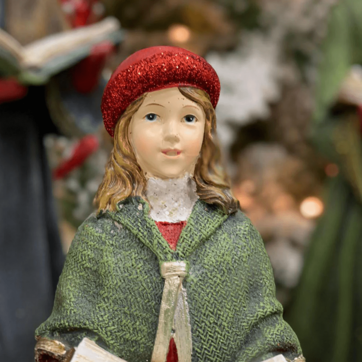 Statuetta famiglia “Cantori”, decorazione Natalizia elegante in Poli - resina cm 40h - MondoViro