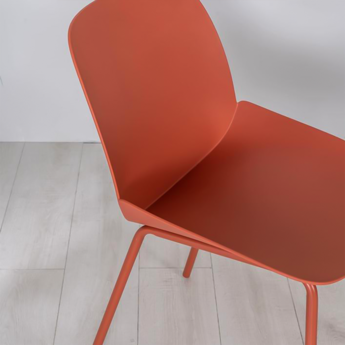 Set di sedie moderne in polipropilene "Azzurra" con struttura in metallo verniciato da soggiorno