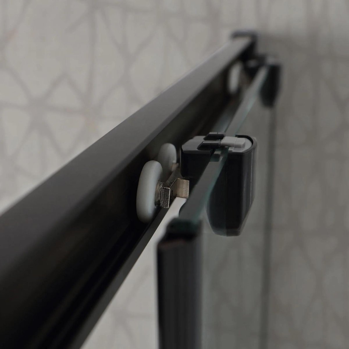 Box doccia quadrato "Cielo" in vetro trasparente con profilo nero opaco h 190 cm - MondoViro