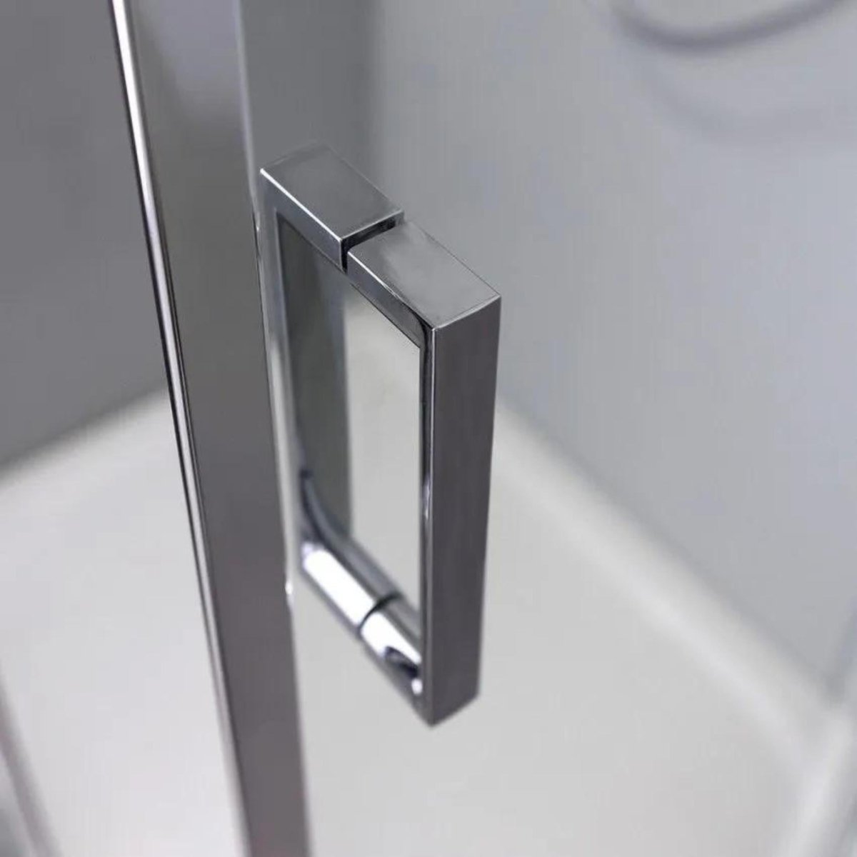 Box doccia angolare con 2 ante scorrevoli "Ferrara Two" in vetro trasparente h 195 cm - MondoViro
