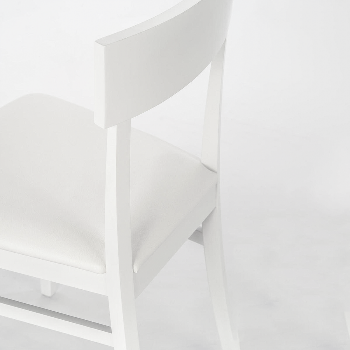 Set di sedie da soggiorno "Siena" in legno laccato imbottite moderne cm 44x45 82h