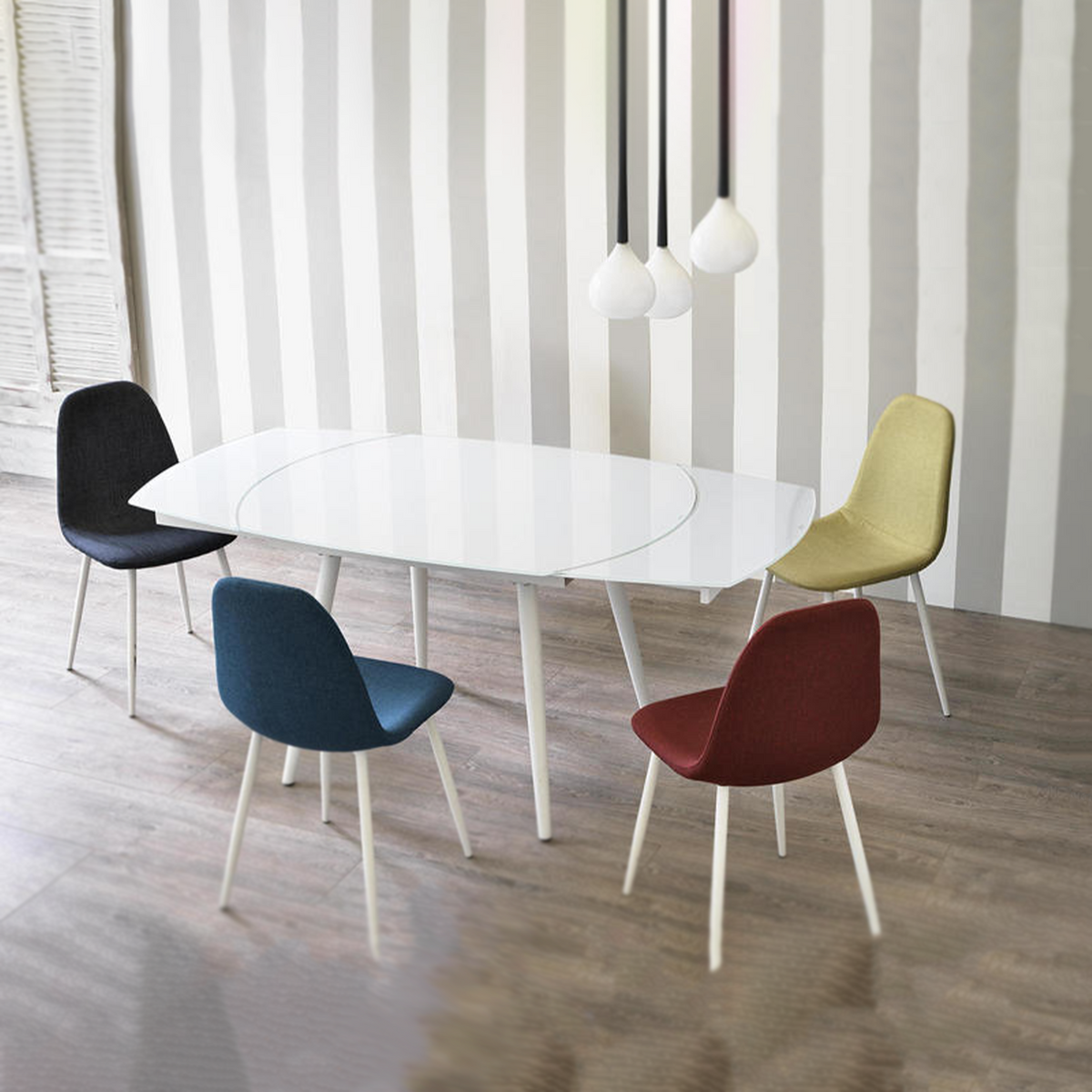 Tavolo allungabile in vetro temperato "Giulietta" struttura in metallo cm 120/180x90 76h