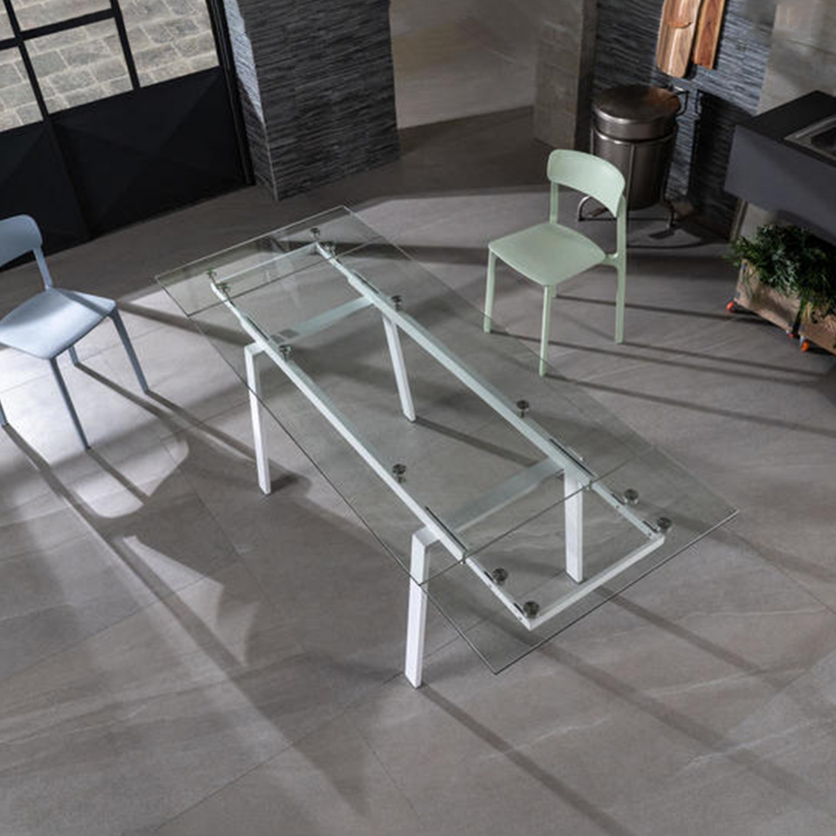 Tavolo allungabile in vetro temperato "Nathan" gambe in metallo cm 140/200x80 76h