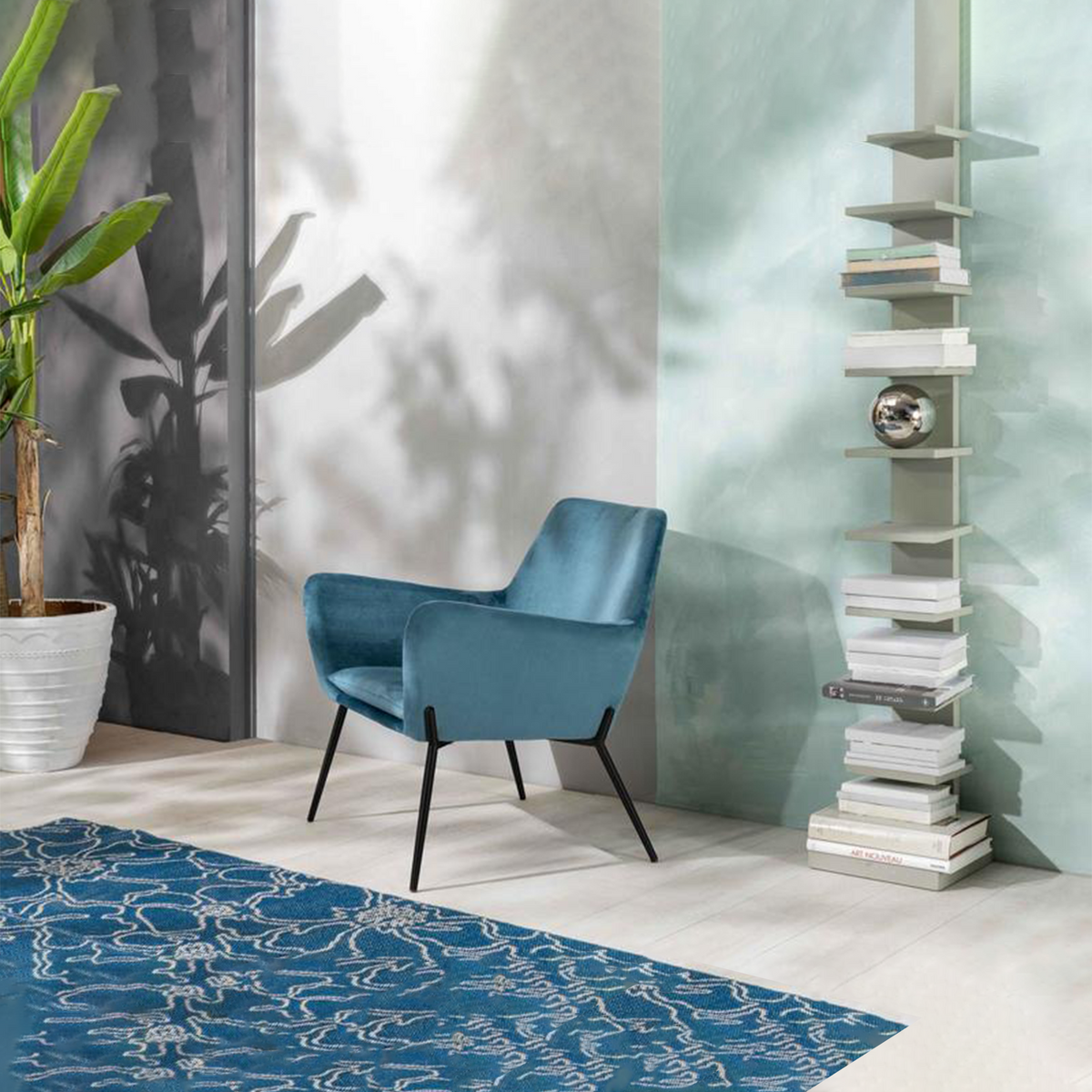 Poltrona imbottita "Gaia" moderna in velluto con gambe in metallo cm 70x72 79h