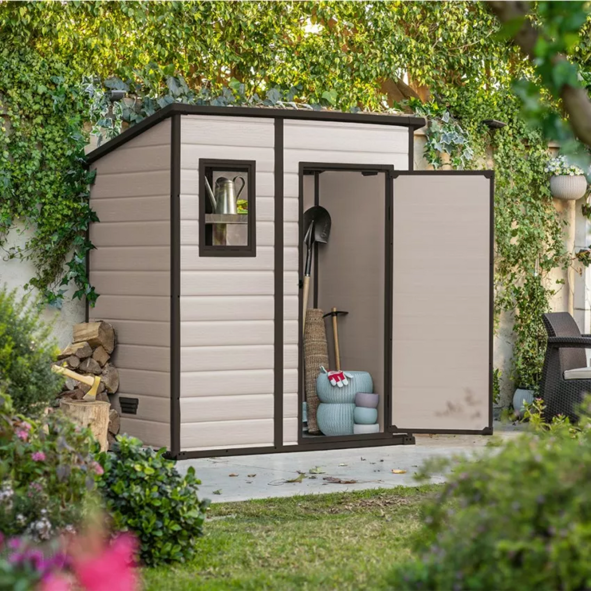 Casetta da giardino "Coffee" effetto legno beige con finestra frontale