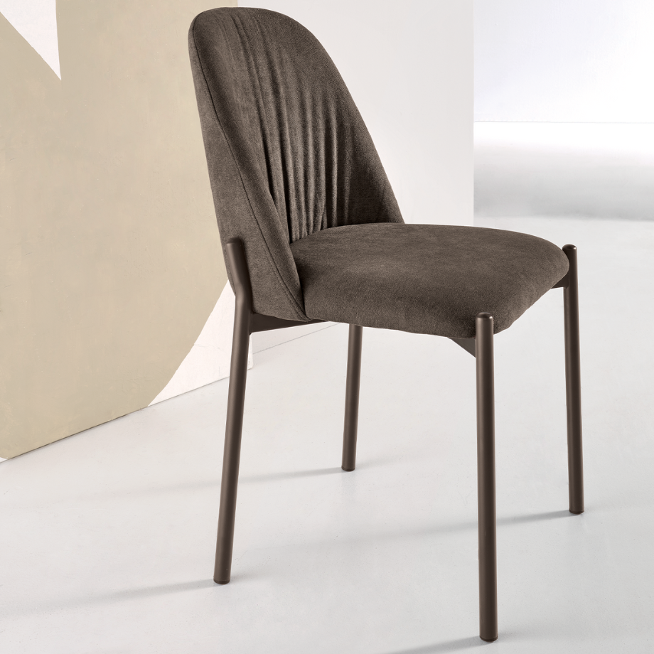Set 4 sedie "Nova" imbottite in tessuto con struttura in metallo cm 47x56 86h