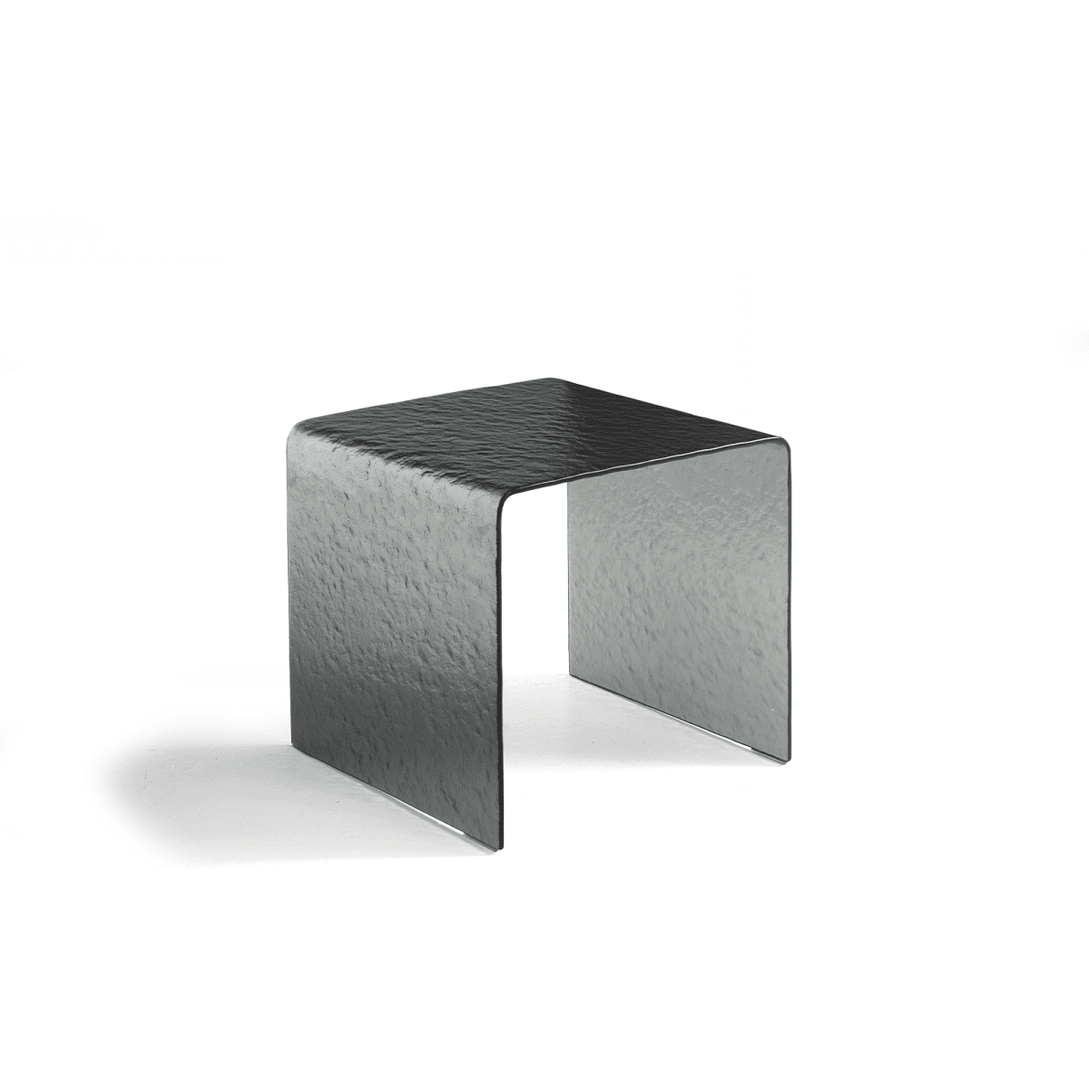 Tavolino basso da salotto "Leonor" elegante in vetro trasparente curvato martellato cm 45x45 48h - MondoViro