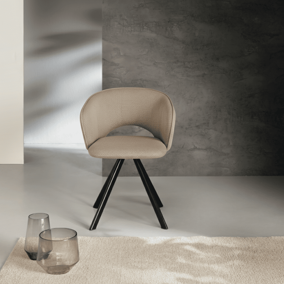 Set di sedie imbottite "Zeta" in tessuto con struttura in metallo cm 61x58 78h - MondoViro