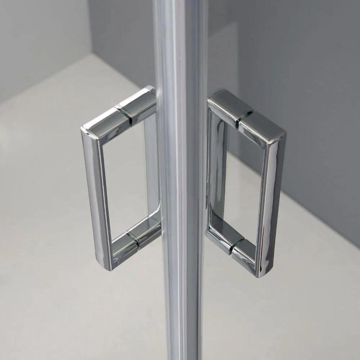 Box doccia quadrato con ante scorrevoli "Genova Two" in vetro temperato lucido h 185 cm - MondoViro