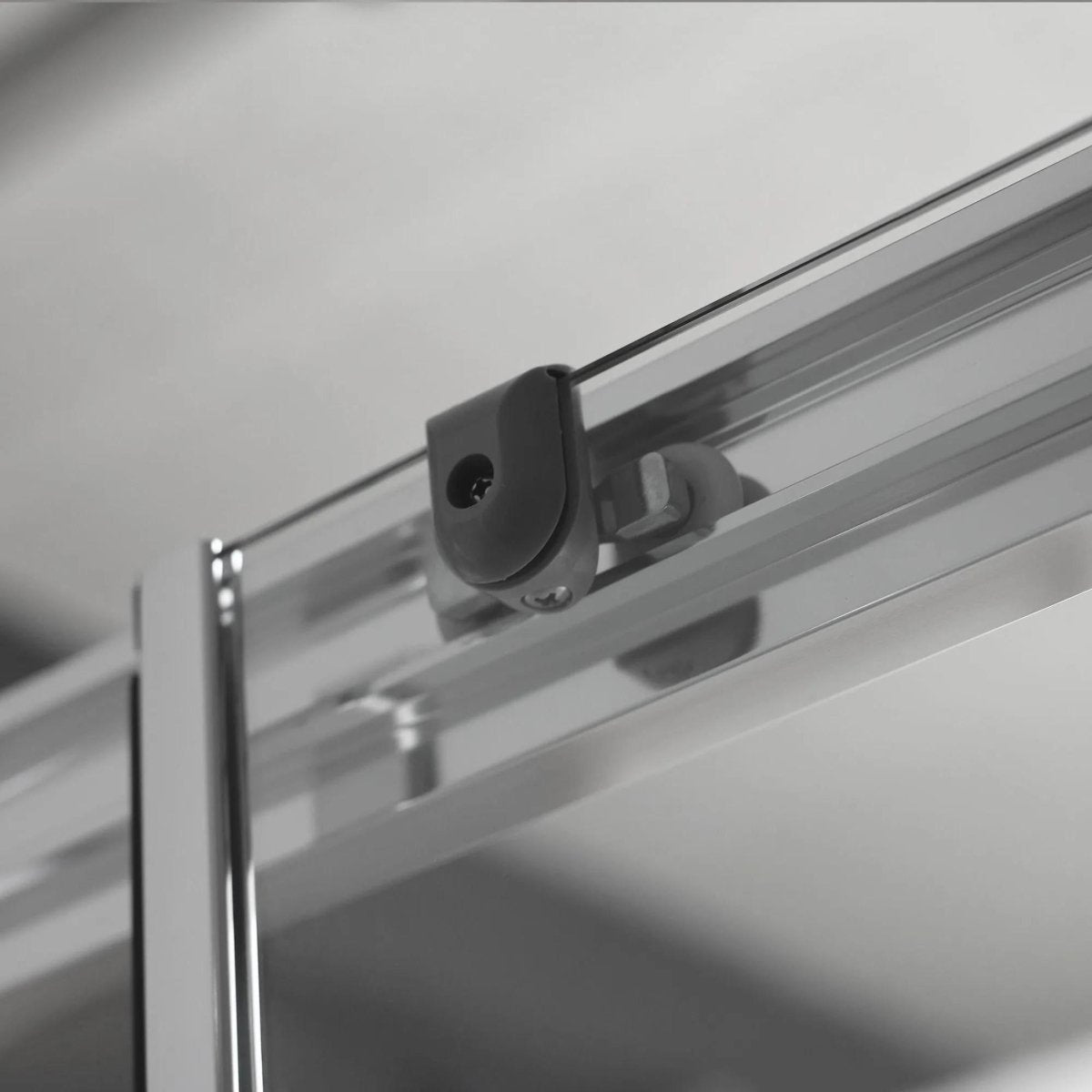 Box doccia angolare con 2 ante scorrevoli "Ferrara Two" in vetro trasparente h 195 cm - MondoViro