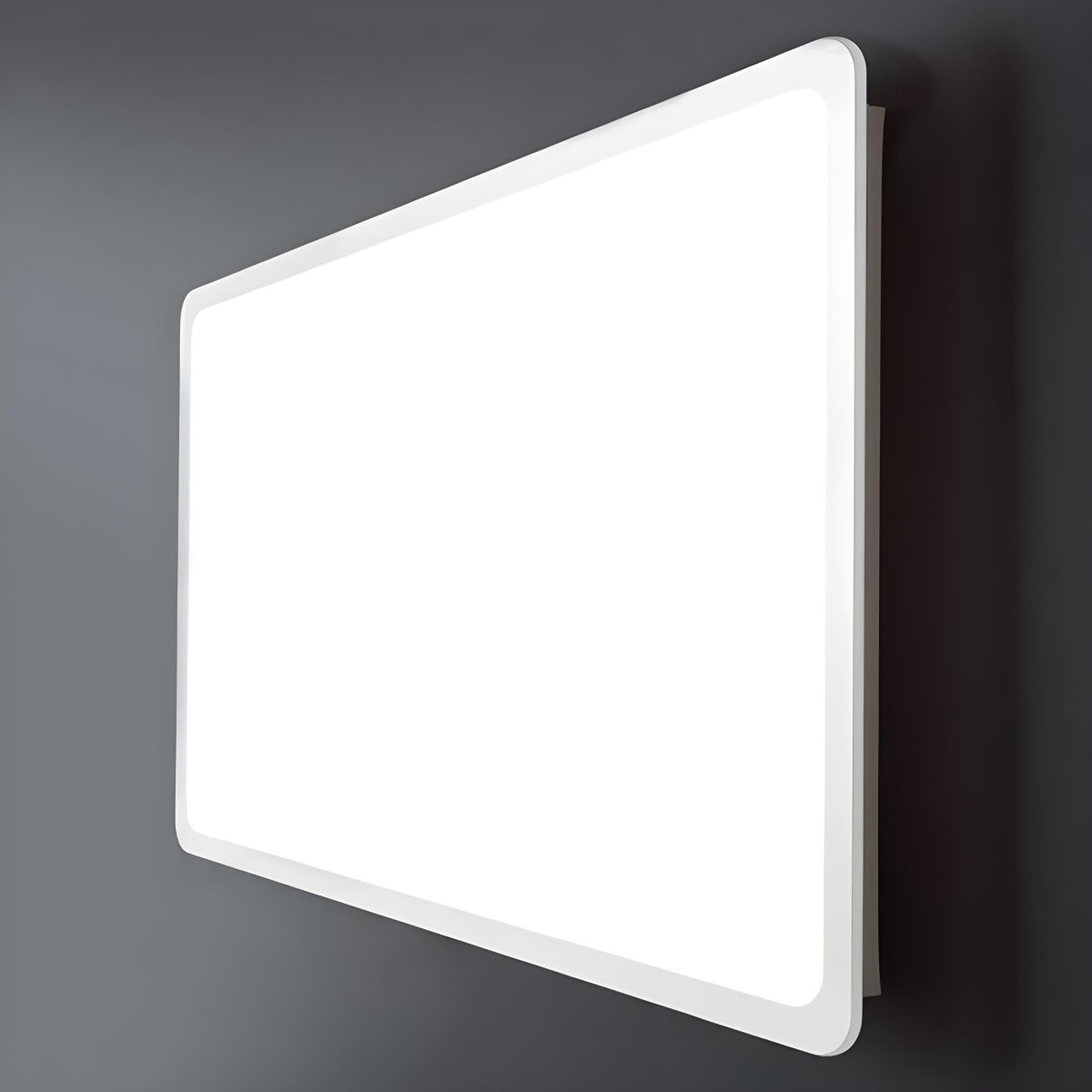 Specchio a led stondato da bagno "Dallas" con cornice illuminata - MondoViro