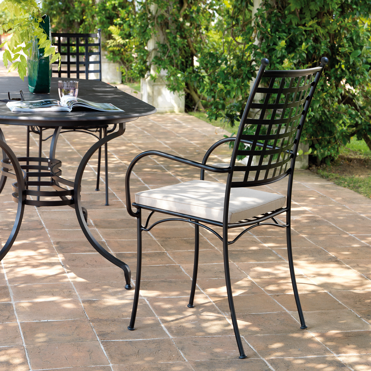 Set di 4 sedie in metallo verniciato "Tosca" da giardino impilabili cm 55x55 98h