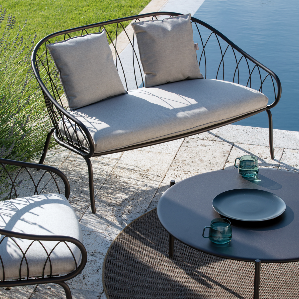 Divano da giardino in metallo "Flora" panca lounge impilabile cm 160x78 75h