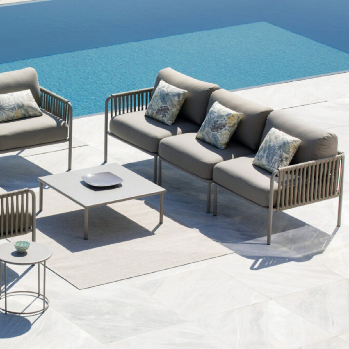 Modulo angolare divano con schienale in corda "Key West" con cuscini cm 80x80 64h