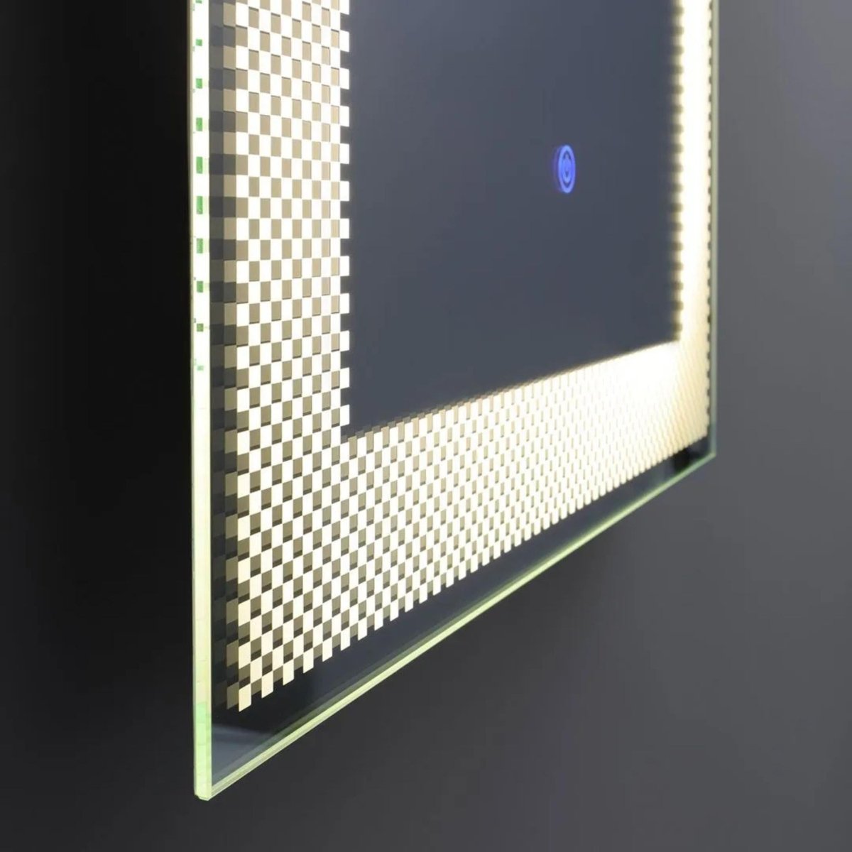 Specchio rettangolare a led "Fresno" con cornice decorata illuminata cm 50x70 - MondoViro