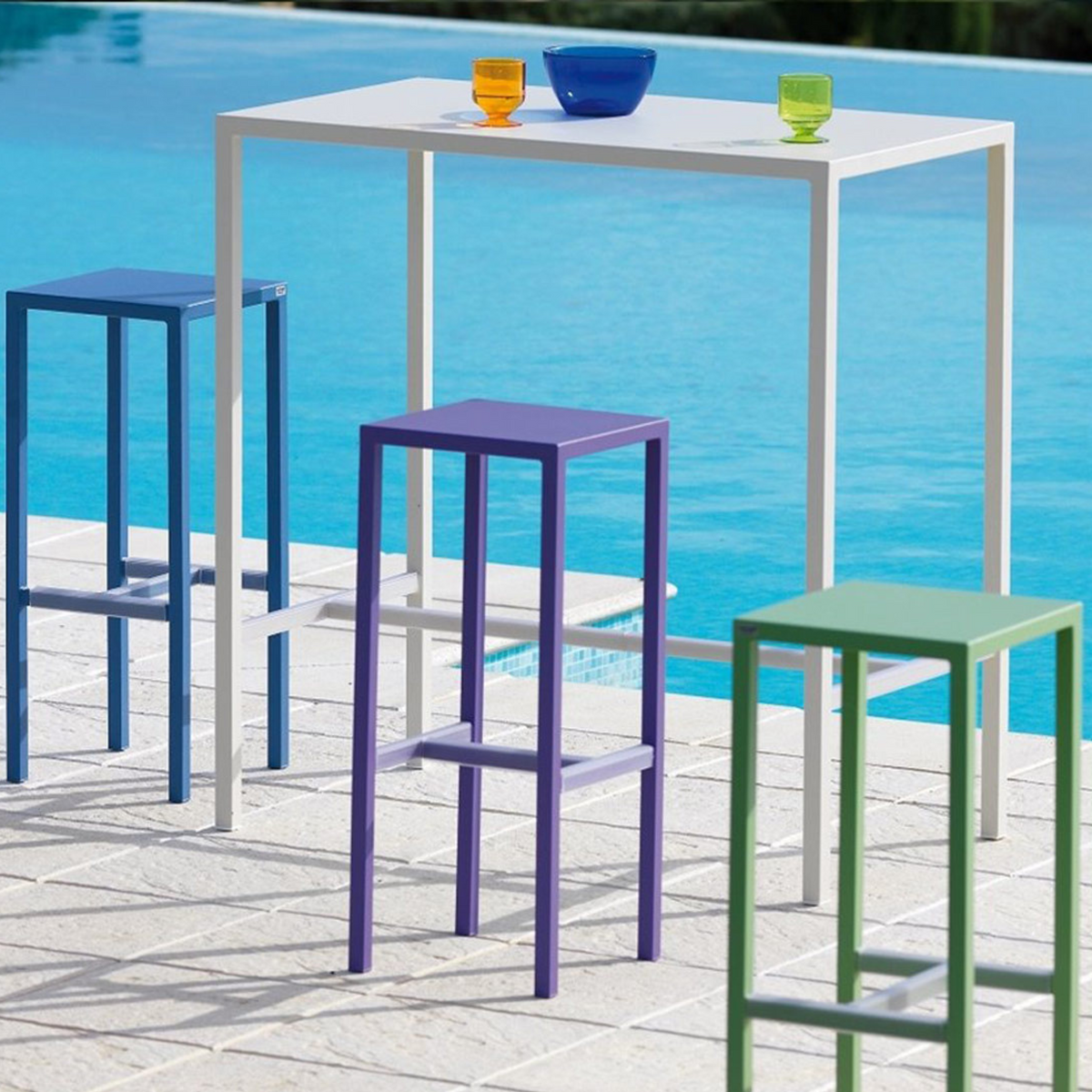 Sgabello in metallo verniciato "Seaside" da giardino cm 32x32 78h