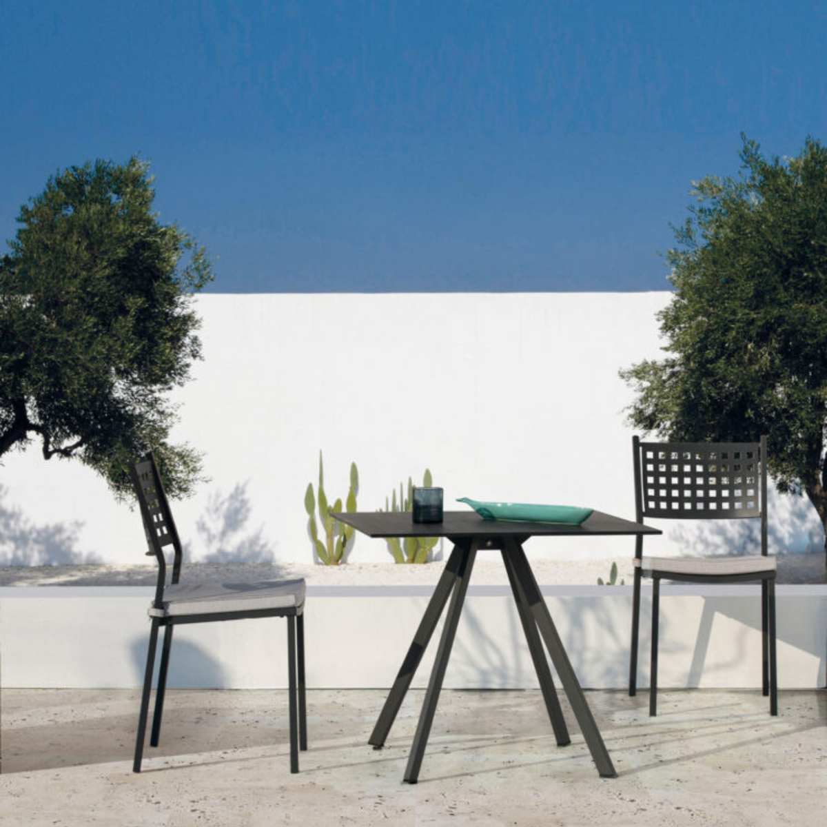 Sedie in metallo impilabili da giardino "Alice" senza braccioli cm 43x48 85h
