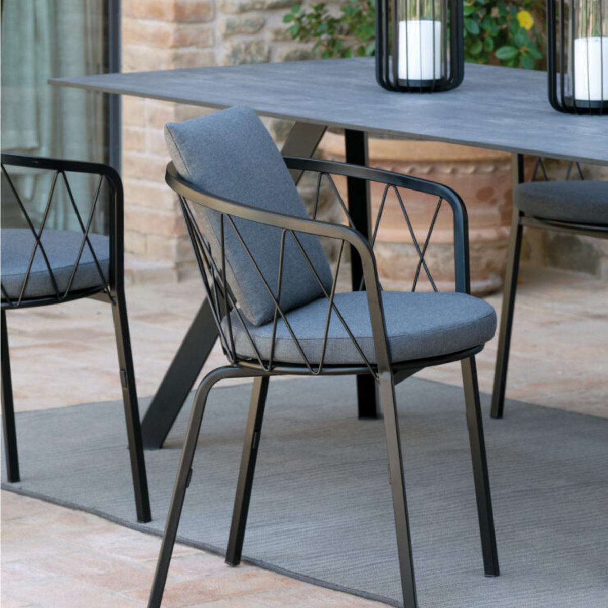 Sedia da giardino in metallo verniciato impilabili "Daisy" cm 57x55 75h