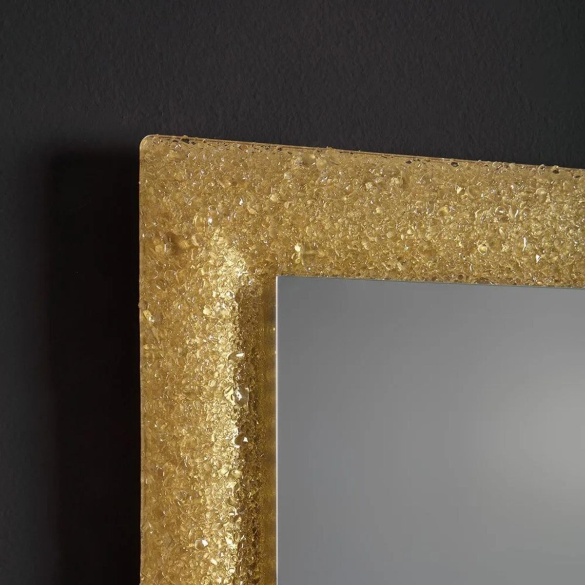 Specchio a led rettangolare "Serranova2" con cornice in graniglia di vetro cm 90x62 - MondoViro