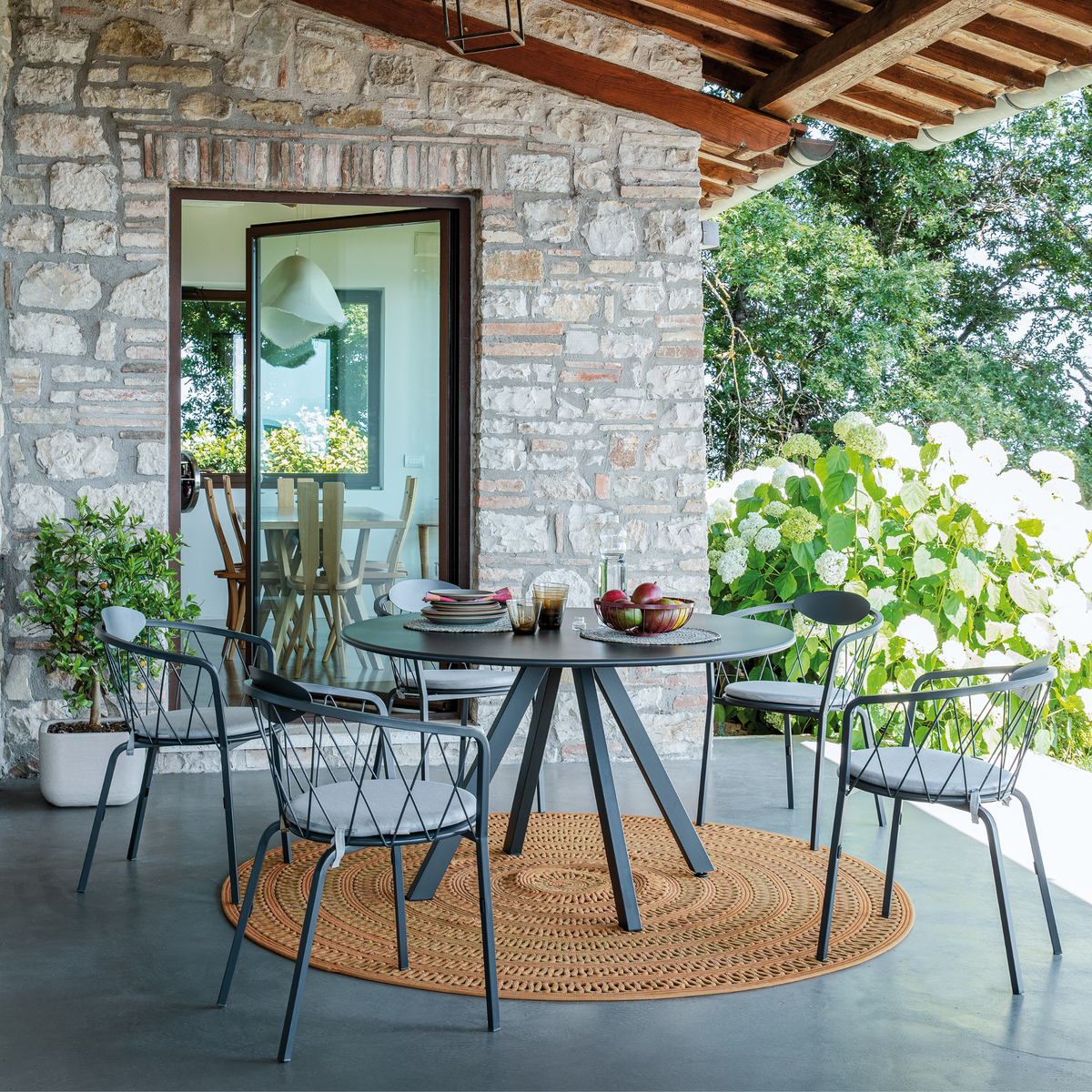 Tavolo tondo in metallo zincato "Daisy7" per giardino smontabile cm 130x130 75h