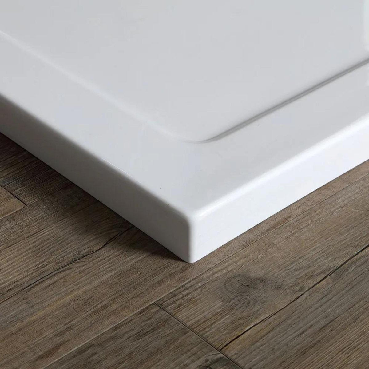 Piatto doccia quadrato "Matera" in ceramica bianca antiscivolo con bordi rialzati - MondoViro