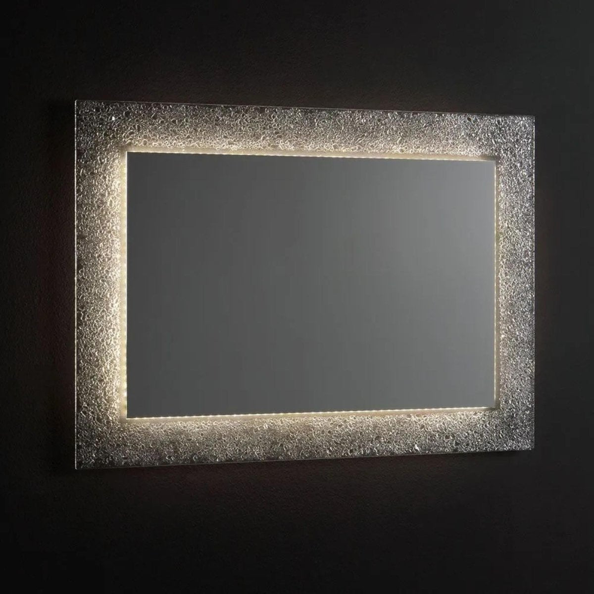Specchio a led rettangolare "Serranova" con cornice in graniglia di vetro cm 98x70 - MondoViro