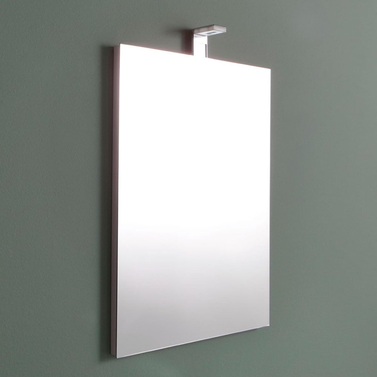 Specchio rettangolare a led "Salem" senza cornice con lampada cm 50x70 - MondoViro