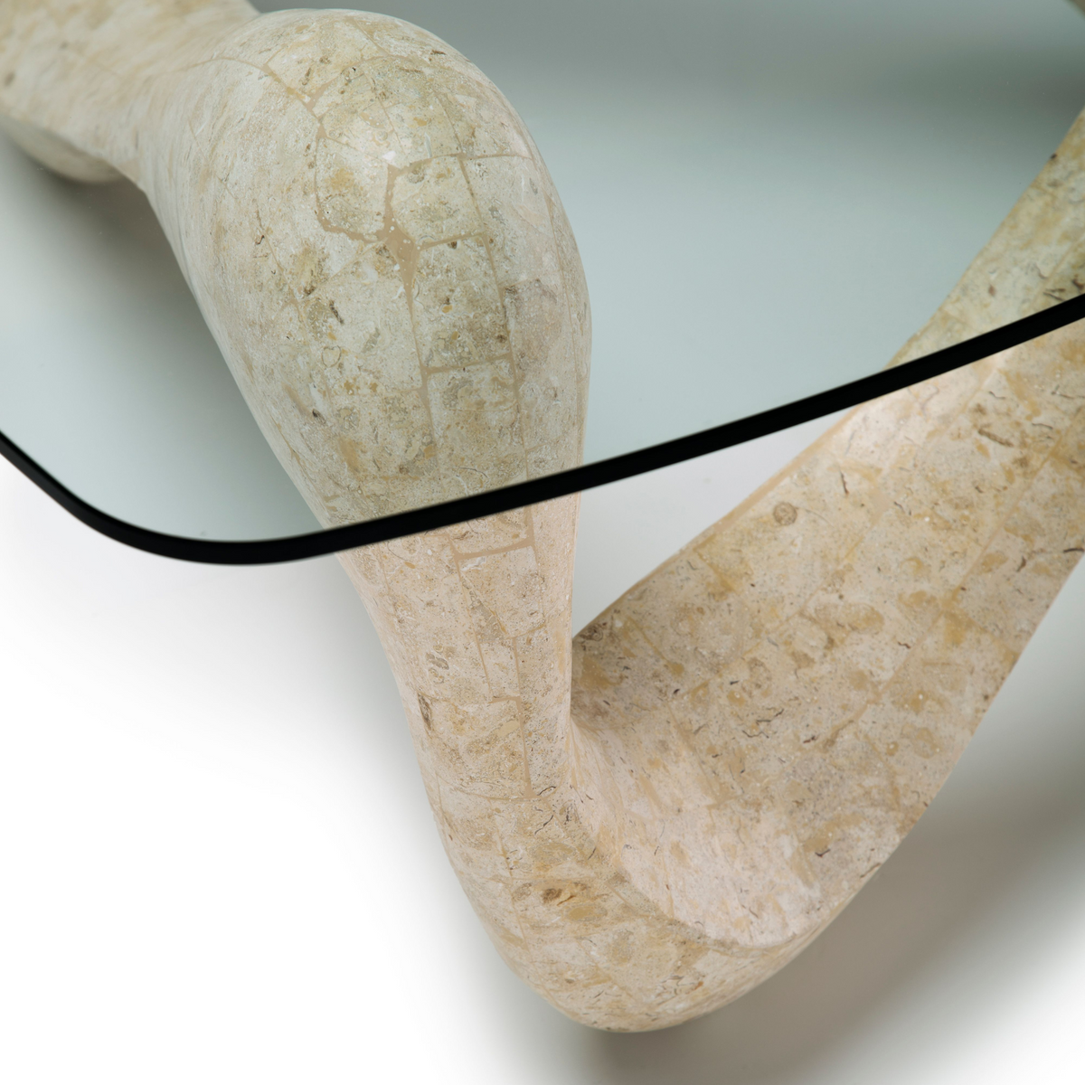 Tavolino basso in pietra fossile "Scarf" top in vetro temperato cm 100x100 42,5h