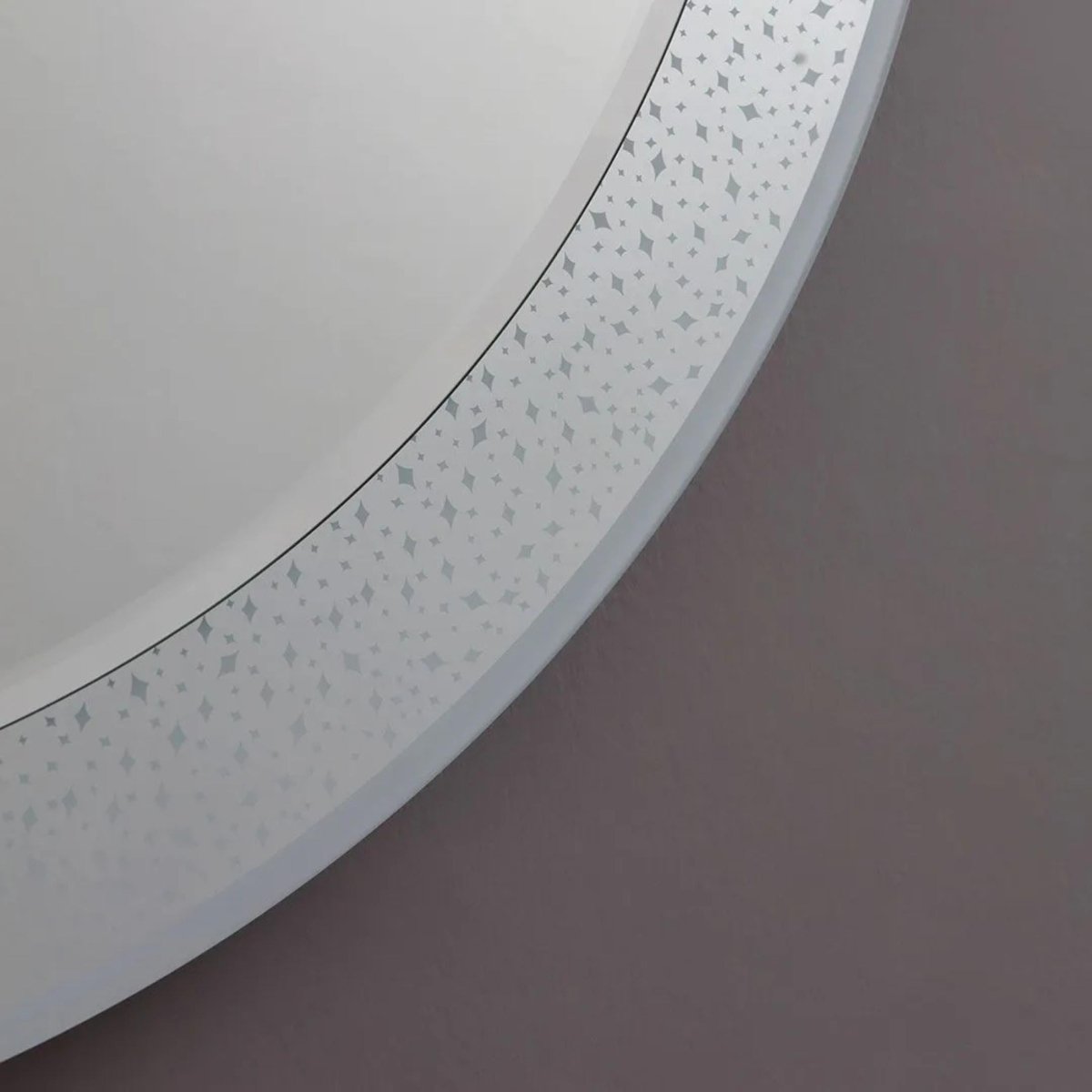 Specchio rotondo con cornice decorata a led "Riflessi" in alluminio cm 80x80 - MondoViro