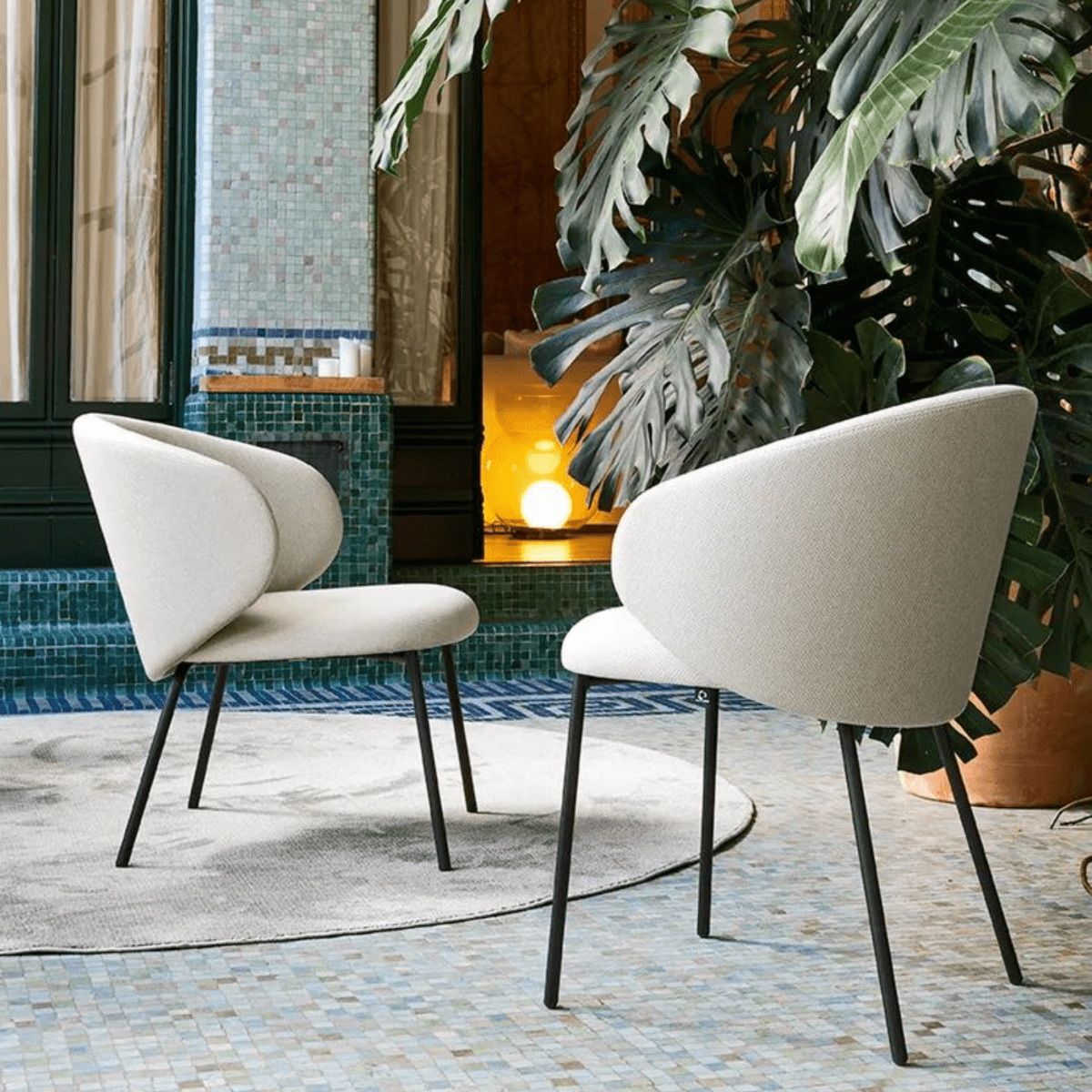 Set di sedie moderne da soggiorno "Tuka" con schienale imbottito cm 55x56 76h - MondoViro
