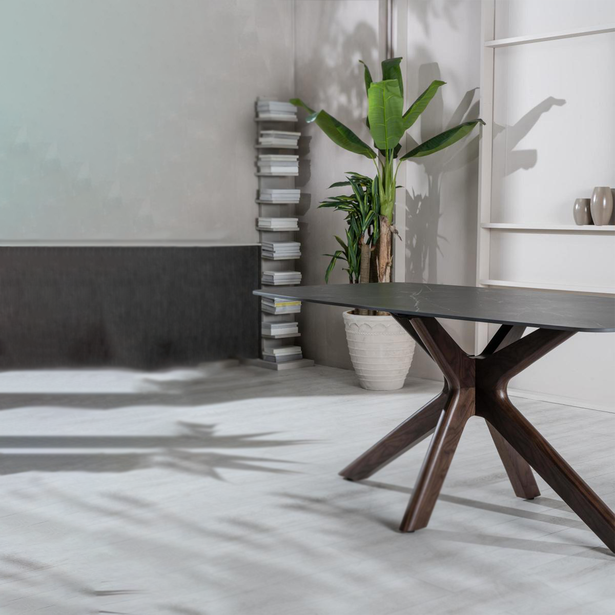 Tavolo moderno in ceramica "Item" fisso da soggiorno effetto marmo