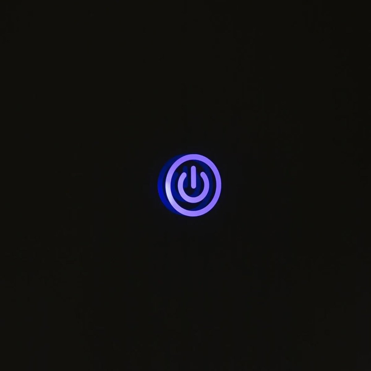 Specchio a led "Horizonte" con bordo sfaccettato e illuminato - MondoViro