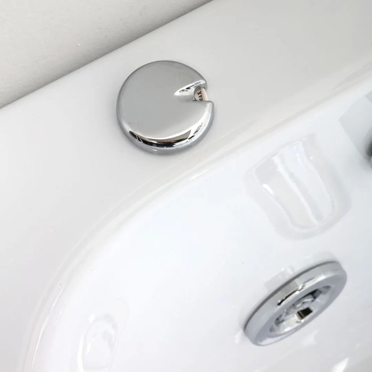 Vasca da bagno idromassaggio "Elsa" da incasso tra 3 muri in acrilico cm 170x70 58h - MondoViro