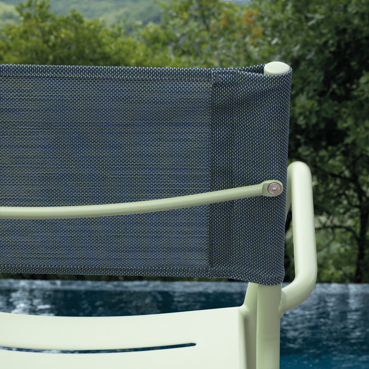 Set di sedie in metallo e schienale in telo "Vera" da giardino impilabili cm 56x50 86h - MondoViro