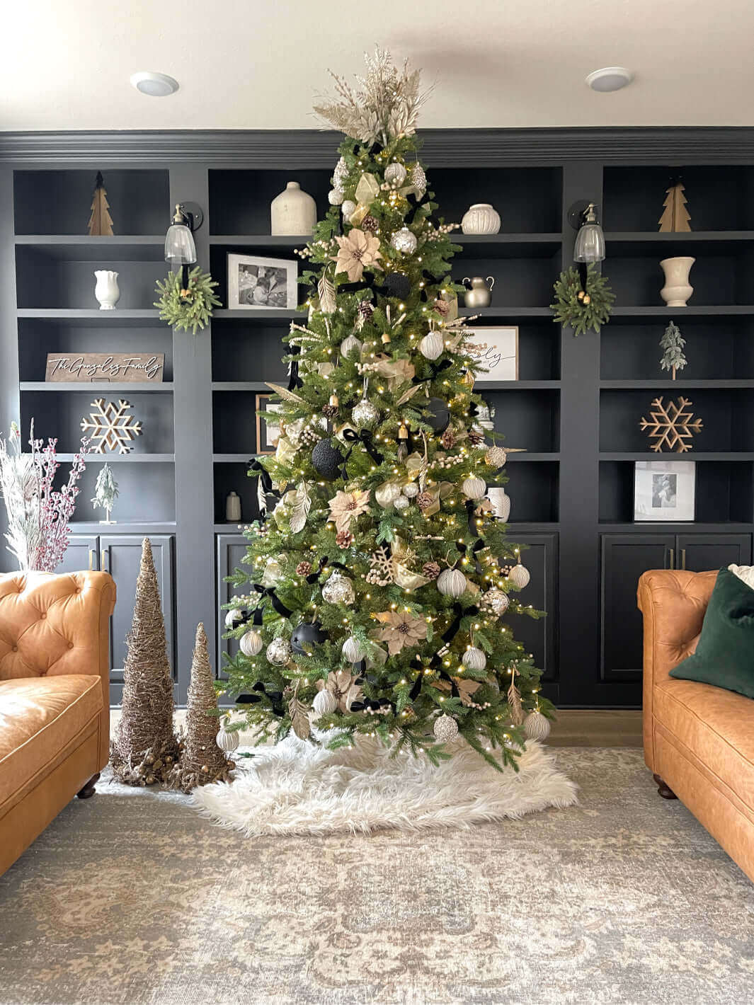 Albero di Natale slim "Theon" con Led 100 % PE Effetto Real Touch di Altissima Qualità