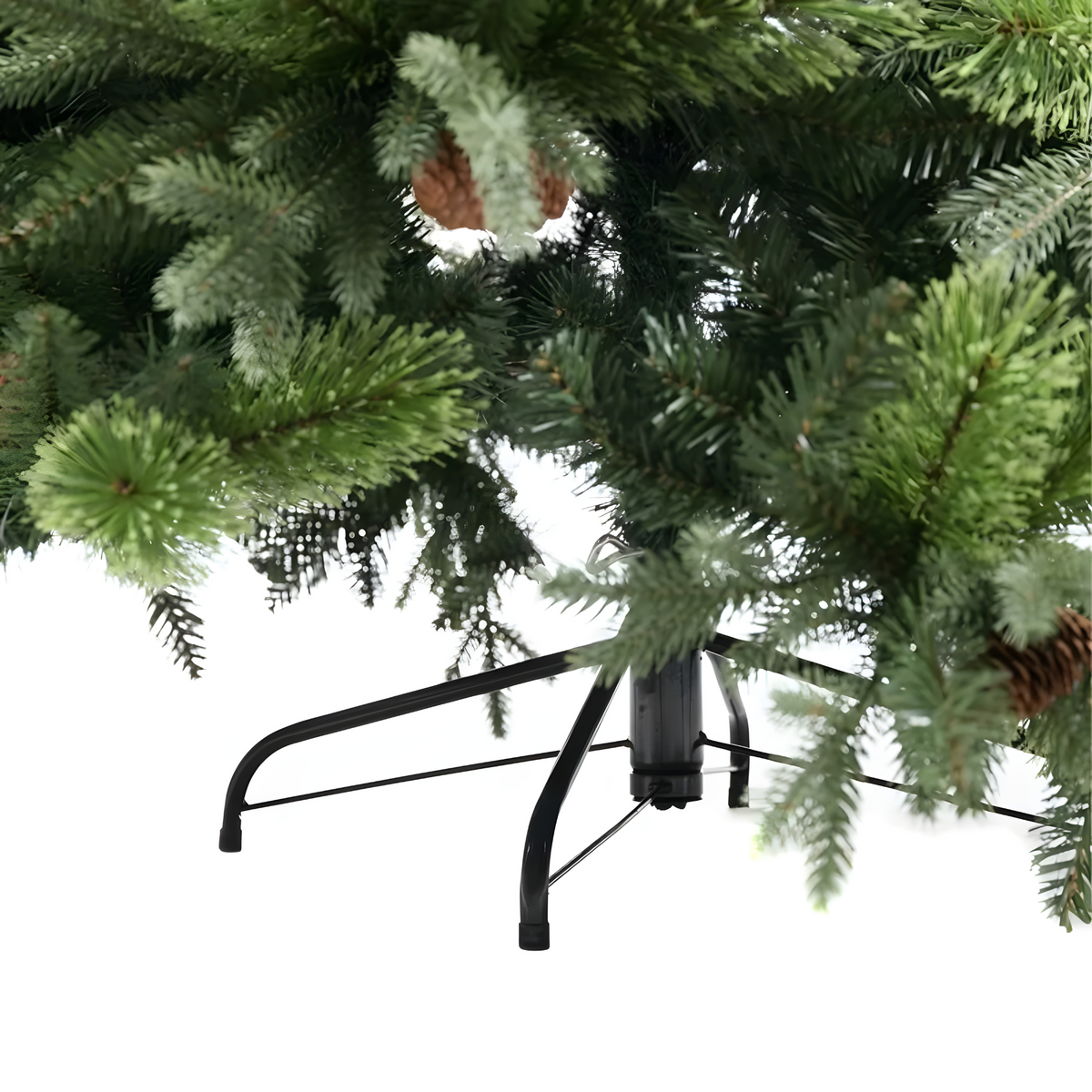 Albero di Natale "Candle" in PE effetto real touch e PP effetto aghi di pino e pigne