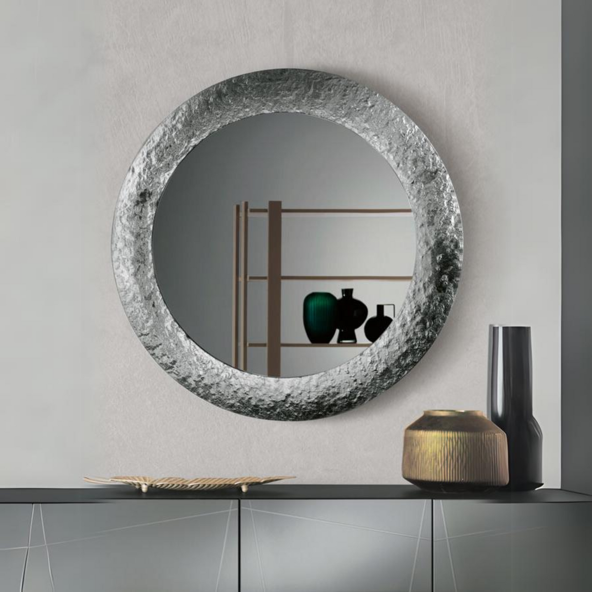 Specchio moderno da parete "Blake" tondo con cornice in vetro effetto martellato