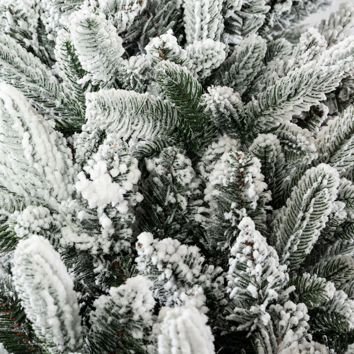Albero di Natale Slim innevato "Snowflake" in PE effetto real touch + PVC + flock