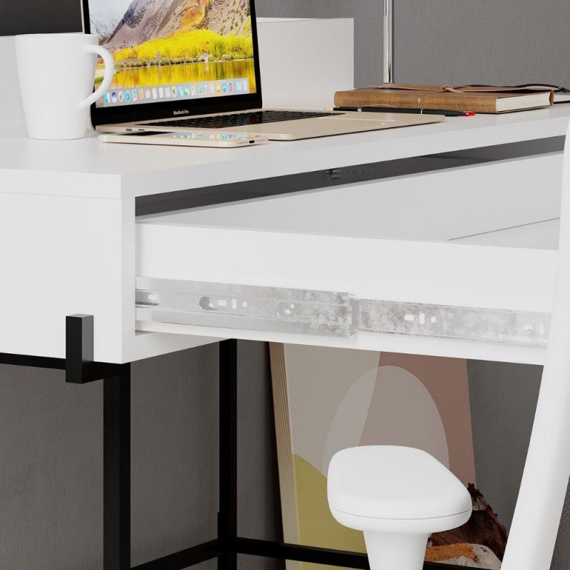 Scrivania da ufficio "Leila" in legno con 1 cassetto e 2 scomparti cm 110x60 101h - MondoViro